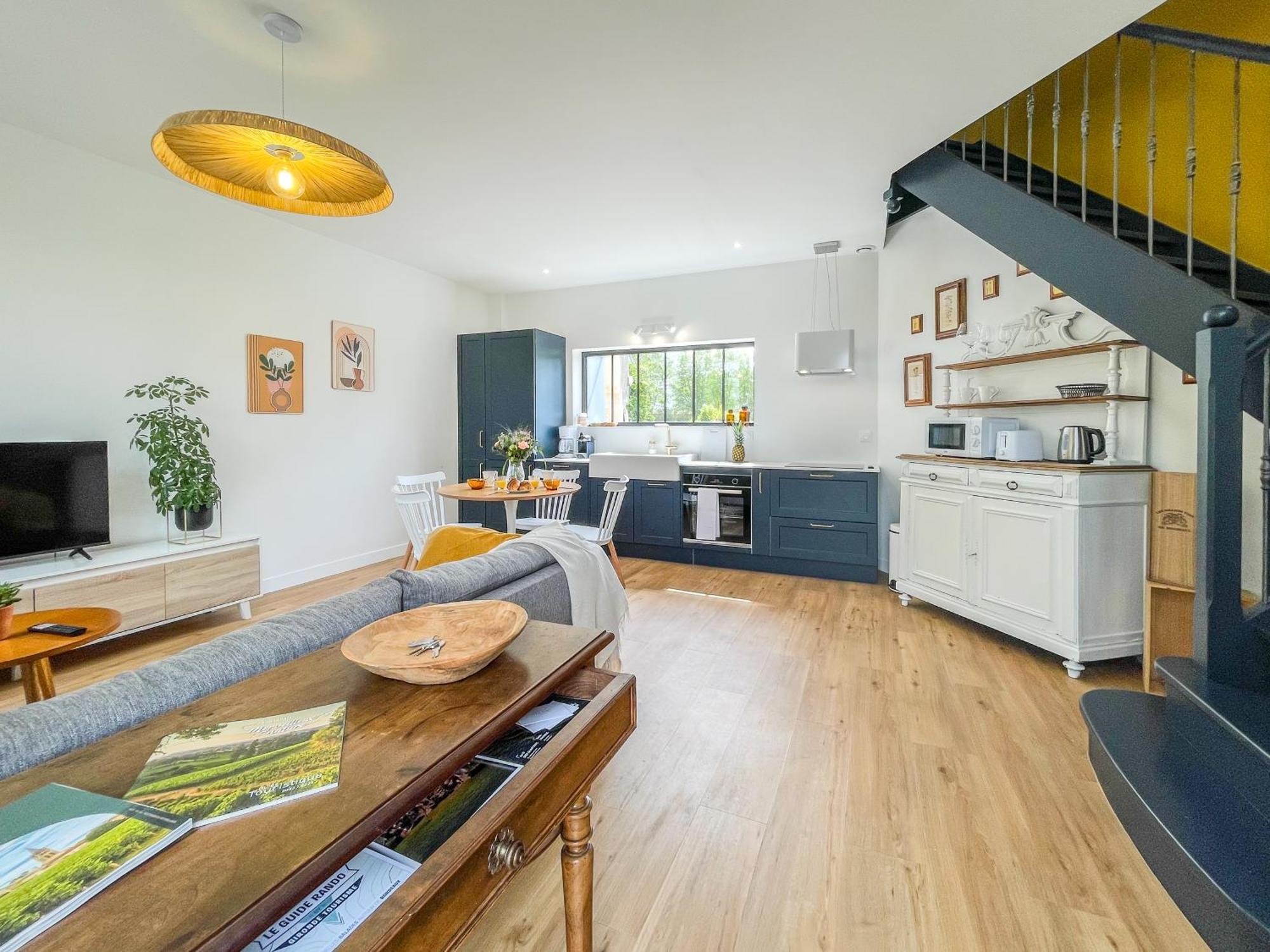 Maison Cosy Avec Vue Sur Les Vignes. ลีบอร์น ภายนอก รูปภาพ